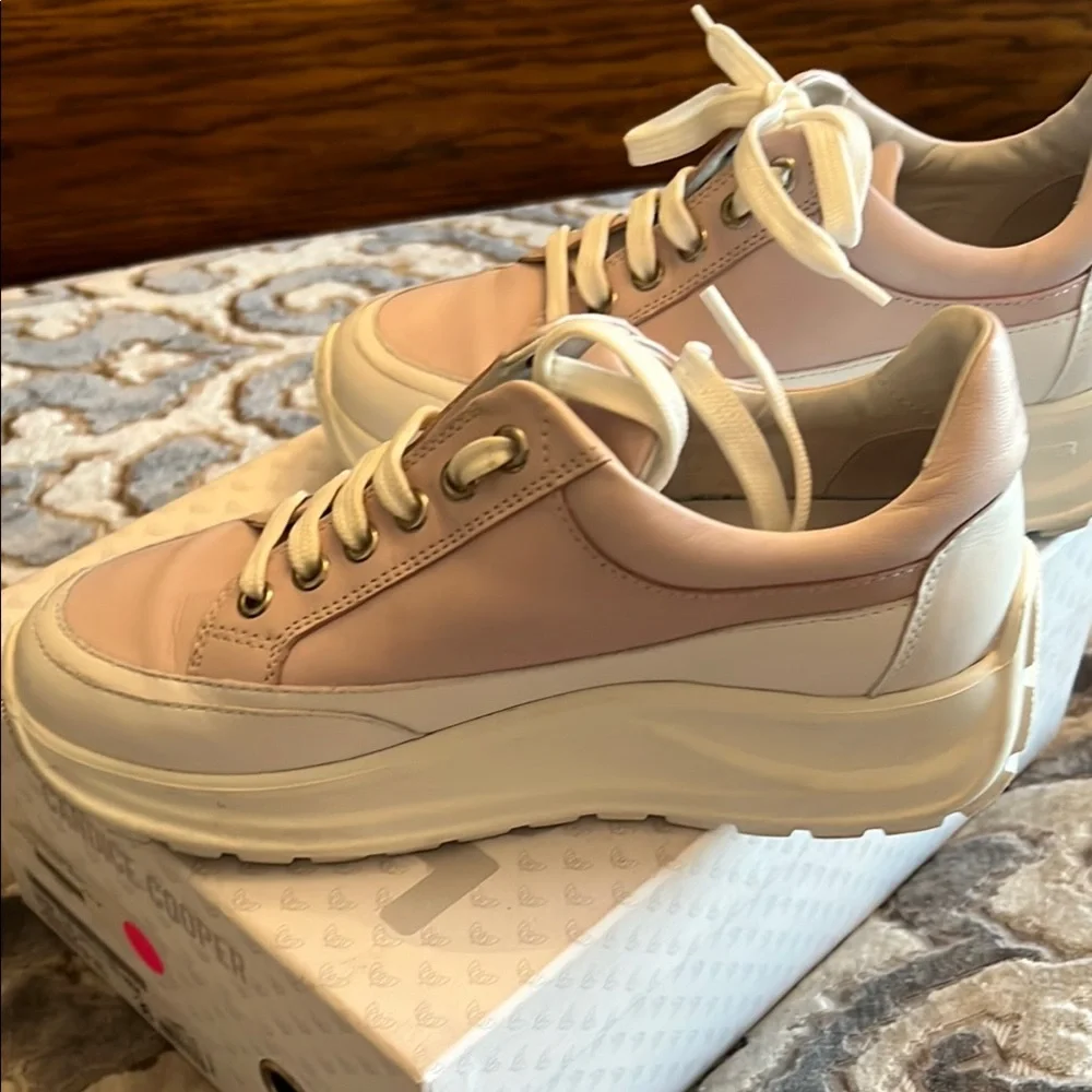 Women's Cream Sneakers - Picture 5 of 8